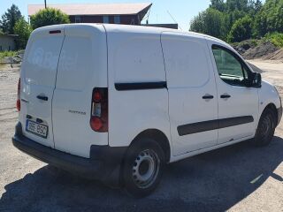 Peugeot Partner 1.6 72кВ