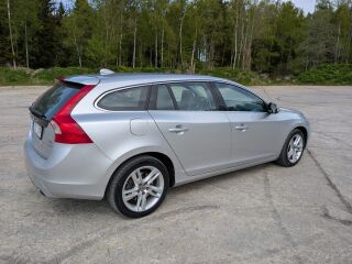 Volvo V60 2.4 158kW