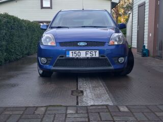 Ford Fiesta 2.0 R4 110кВ