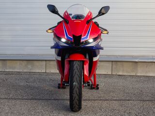 Honda CBR 600 RR Supersport Grand Prix Red HRC R4 DOHC 16V 89kW