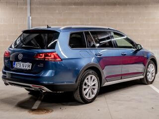 Volkswagen Golf Alltrack 1.8 R4 132kW