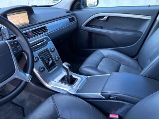 Volvo V70 SUMMUM Facelift 2.0 D4 133kW