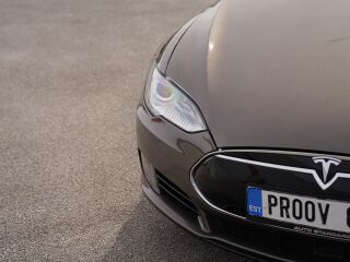 Tesla Model S 85D 384KW 158kW