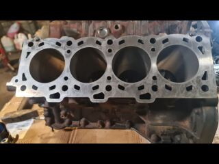 Toyota Land Cruiser 4.5 V8 BiTurbo 195kW