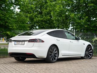 Tesla Model S 75D 158kW