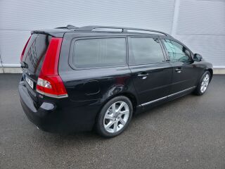 Volvo V70 Summum Luxury Black Sapphire 5cyl 2.4 D5 158kW