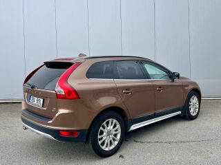 Volvo XC60 AWD Summum 2.4 D5 136kW
