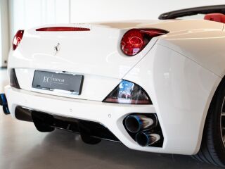 Ferrari California 4.3 V8 338kW