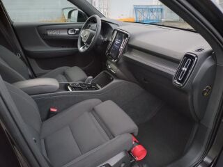 Volvo XC40 R-Design T4 Recharge 1.5 95кВ