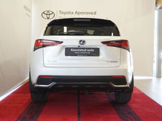 Lexus NX 300h Executive 2.5 114kW
