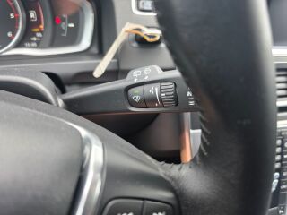 Volvo V60 Summum Magic Blue 2.0 D2 88кВ