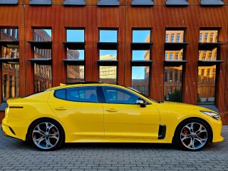 Kia Stinger Sunset Yellow Limited Edition 3.3 V6 BiTurbo 272kW
