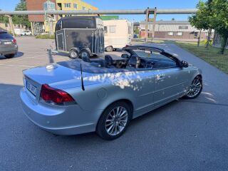 Volvo C70 2.4 R5 132kW