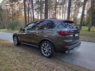 BMW X5 AWD xDrive30d MHEV xLine 3.0 210кВ