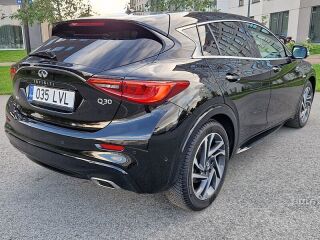 Infiniti Q30 LUXE City Black AWD 2.1 D 125kW