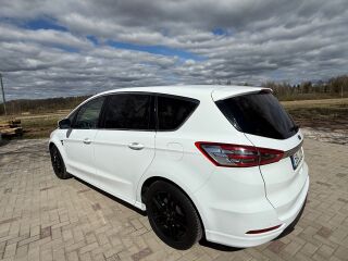 Ford S-MAX 2.0 155kW