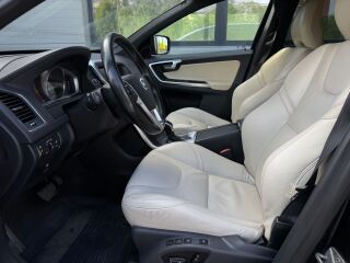Volvo XC60 SUMMUM AWD   + 2.4 158kW