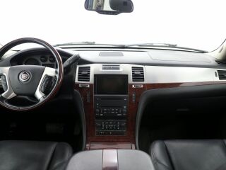 Cadillac Escalade Luxury LPG ATM 6.2 301kW