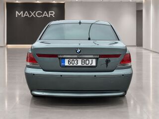 BMW 745 4.4 245kW