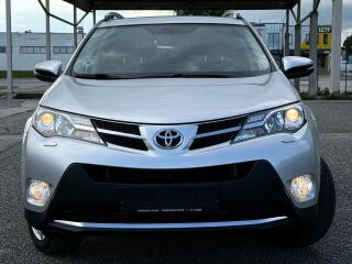 Toyota RAV4 AWD 4x4 Comfort EU5 2.2 R4 D-4D TDI 110kW
