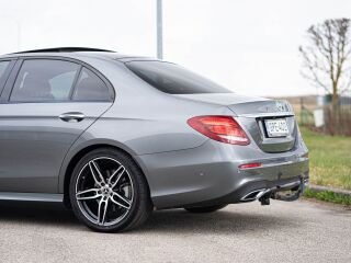 Mercedes-Benz E 300 de AMG 2.0 143kW