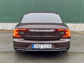 Volvo S90 2.0 184kW