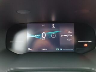 Mitsubishi Grandis Intense Plus 1.3 MHEV 104kW