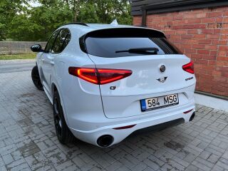 Alfa Romeo Stelvio 2.0 206kW
