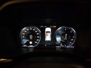 Volvo XC60 R-Design 2.0 D4 140kW