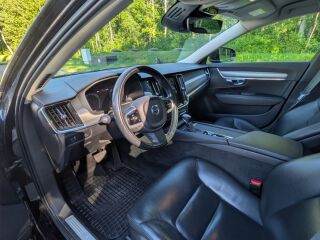 Volvo S90 D5 AWD MOMENTUM 2.0 173kW