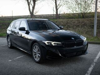 BMW 330 xDrive 2.0 215kW