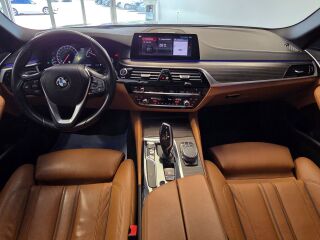 BMW 530 d xDrive LuxuryLine 3.0 195kW