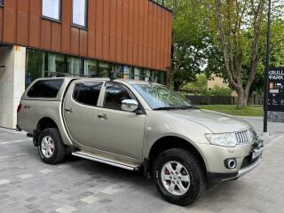 Mitsubishi L200 4x4 2.5 100kW