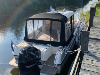 Quicksilver Pilothouse 755 300kW