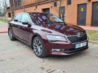 Skoda Superb 4x4 Laurin & Klement PLUS 2.0 TSi 200kW