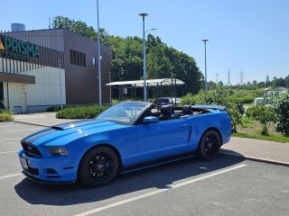 Ford Mustang 3.7 227кВ