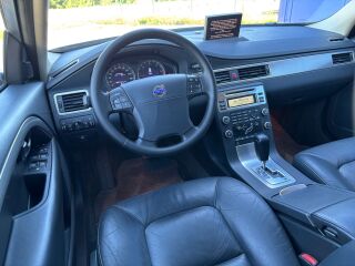 Volvo S80 Momentum 2.4 D5 120кВ