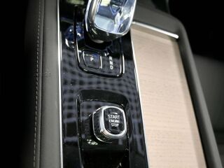 Volvo XC90 7K AWD H&K BRIGHT INTELLI SAFE PRO MY26 2.0 T8 Long Range Plug-in 335кВ