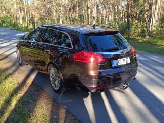 Opel Insignia Sports Tourer Turbo SW 4x4 2.0 184kW