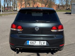 Volkswagen Golf GTI 2.0 147kW