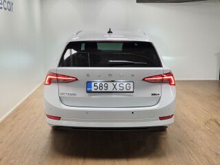 Skoda Octavia Combi Elegance 1.5 110кВ