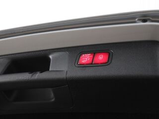 Mercedes-Benz E 300 de 4Matic AMG 2.0 143kW