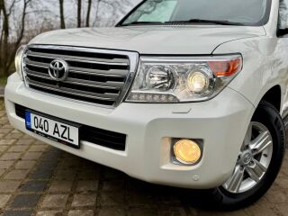 Toyota Land Cruiser V8 Excutive 4.5 V8 200kW