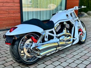Harley-Davidson VRSCAW V-Rod V2 Revolution 92kW
