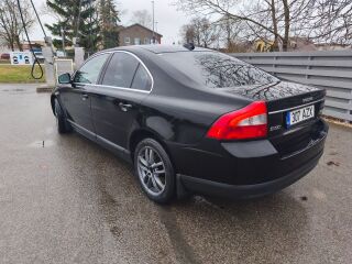 Volvo S80 2.5 147кВ