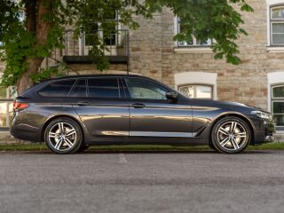 BMW 520 BMW 520d Touring G31 LCI Facelift Pano Hi Fi 2.0 R4 B47 TwinPower TDI 140kW