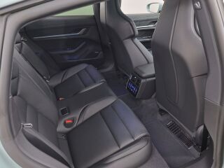 Porsche Taycan 4S 440кВ