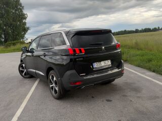Peugeot 5008 1.6 121kW