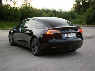 Tesla Model 3 Long Range AWD 366кВ