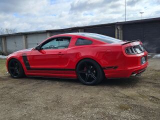 Ford Mustang 5.0 312кВ